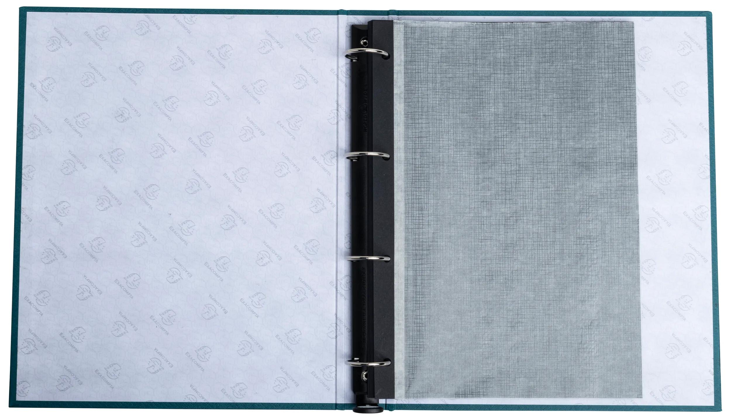 Carpeta de anillas abierta con una página de patrón de cuadrícula y una página impresa.