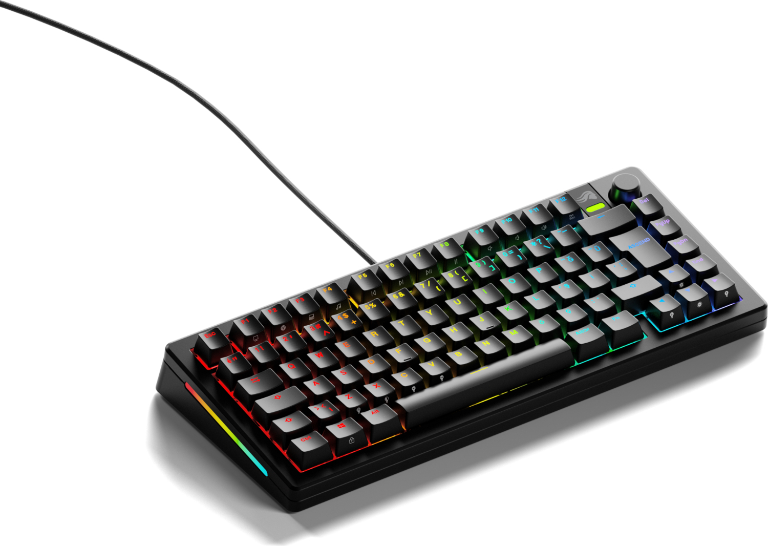 RGB aydınlatmalı siyah klavye, kablolu, beyaz arka plan.