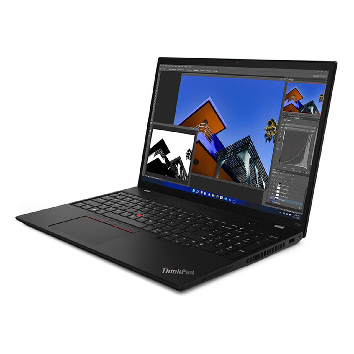 Czarny laptop z logo ThinkPad wyświetlający oprogramowanie do edycji zdjęć.