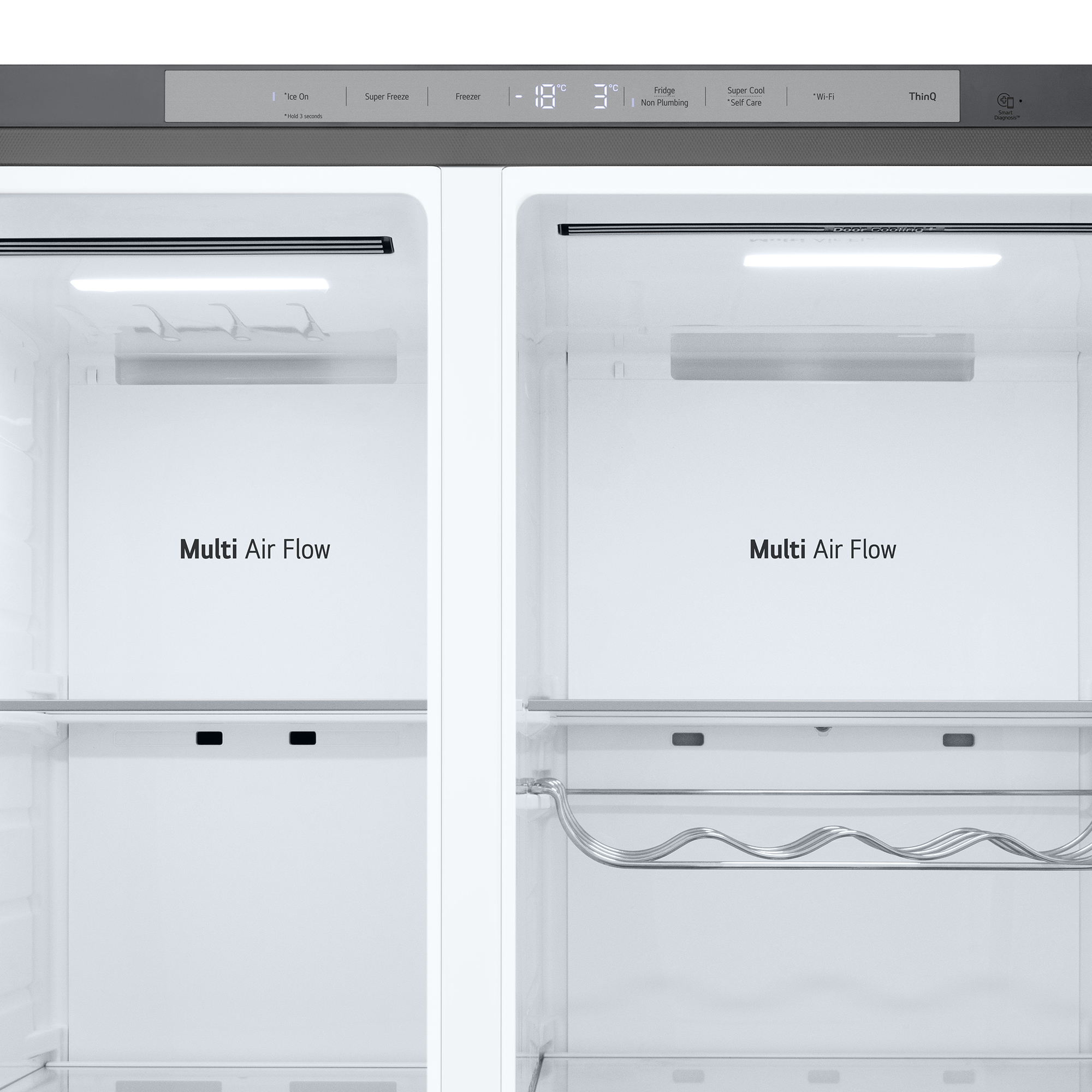 Innenraum eines Kühlschranks mit "Multi Air Flow"-Anzeige und Bedienfeld.
