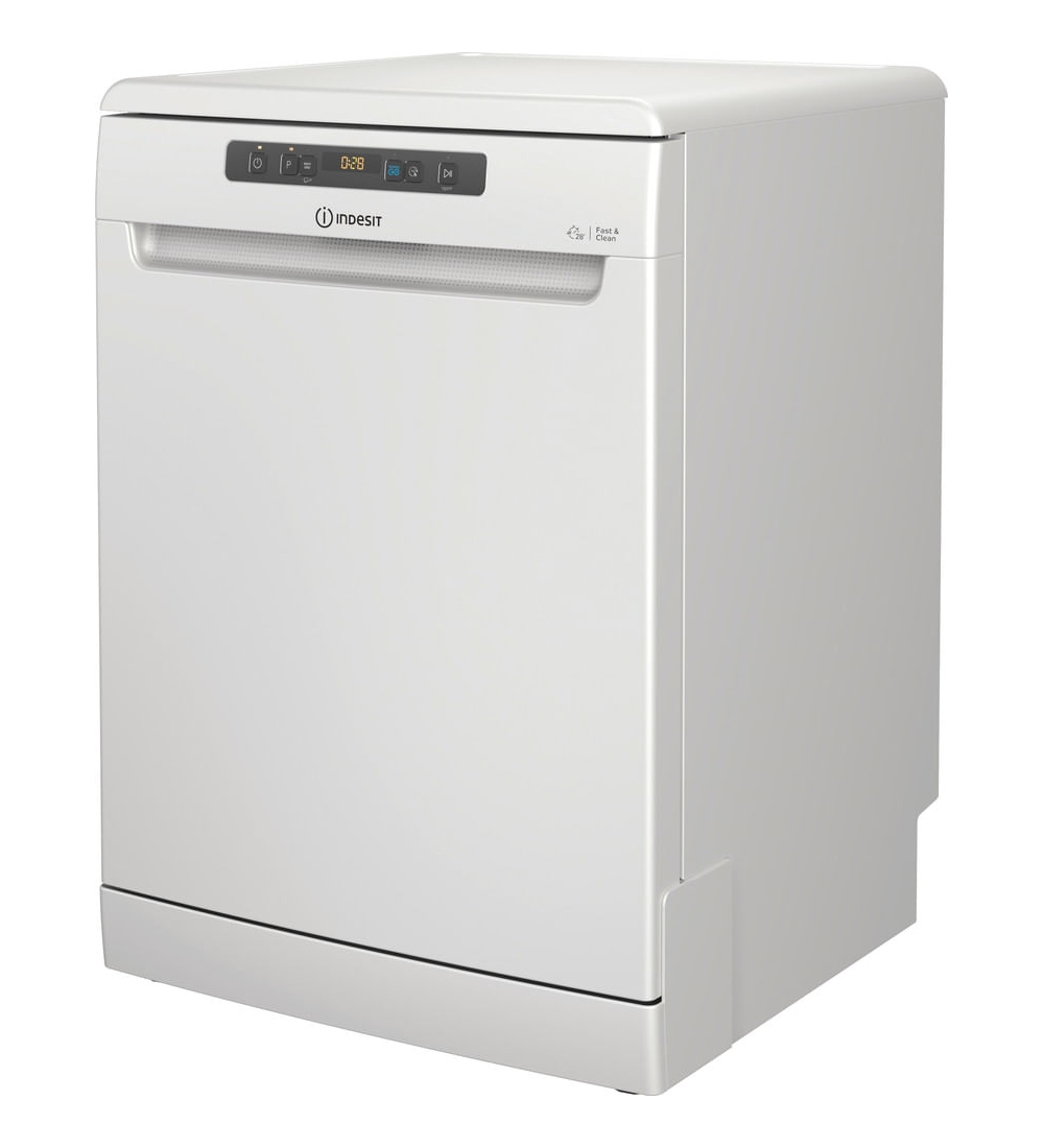 Una lavastoviglie Indesit bianca con display digitale e pulsanti di controllo.