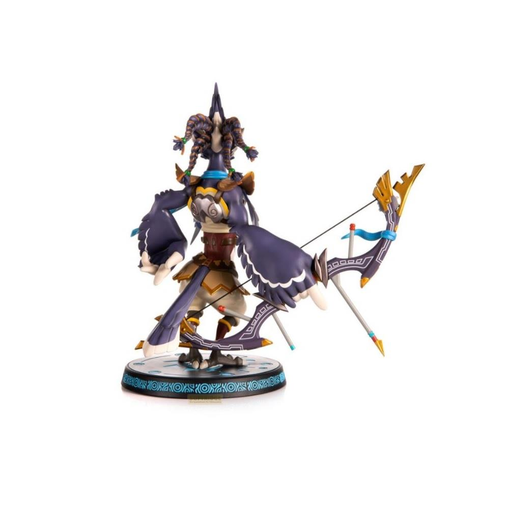 Figurine d'un personnage aviaire tenant un arc et une flèche.