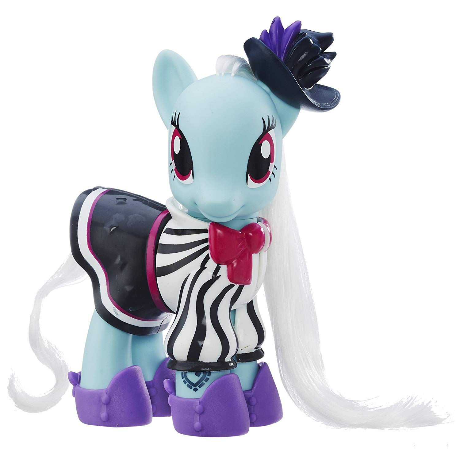 Eine hellblaue Figur eines Ponys mit einem schwarzen Hut mit violetter Feder.