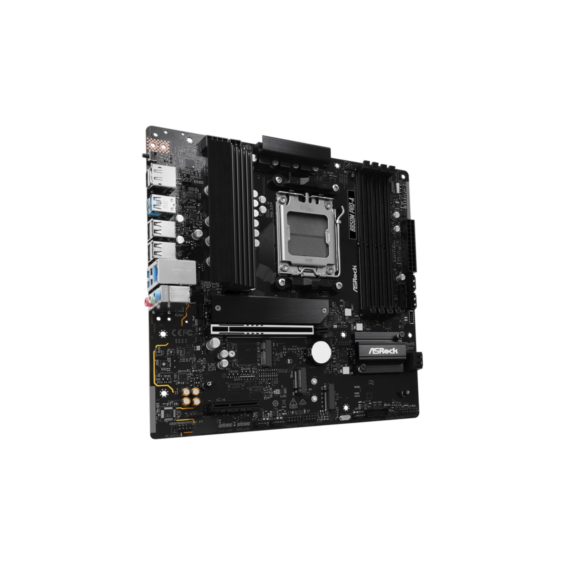 Czarna płyta główna z portami i radiatorami, na białym tle.