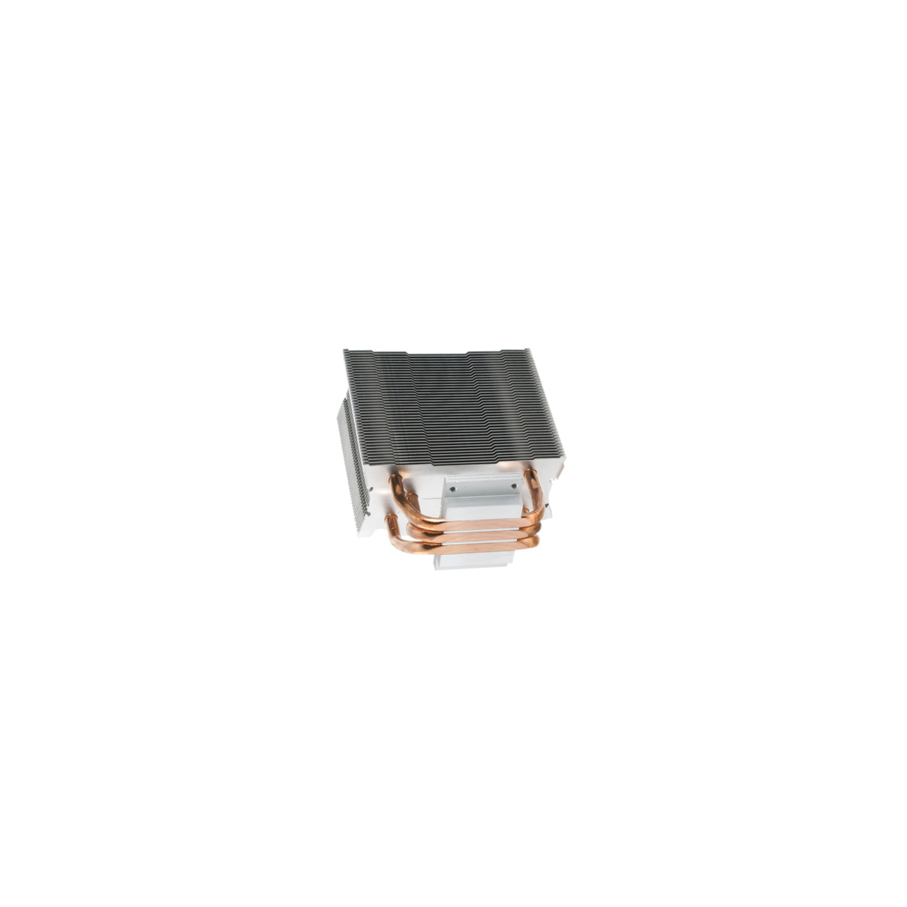 Ein CPU-Kühler mit kupfernen Heatpipes und Aluminiumlamellen auf weißem Hintergrund.