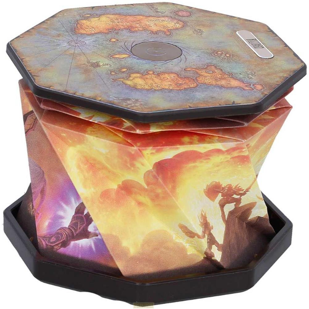 Un objet hexagonal avec une carte sur le dessus et une scène dramatique en dessous.
