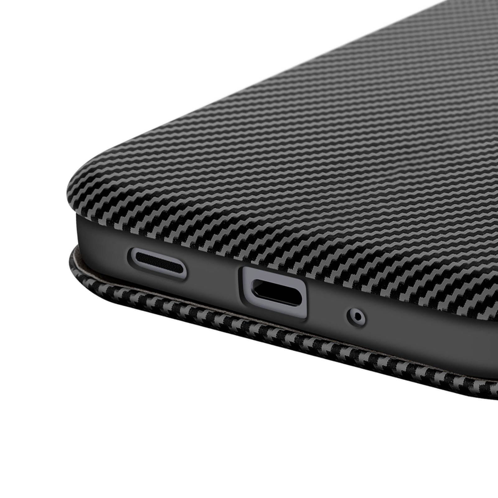 Primo piano di cover per telefono con motivo in fibra di carbonio, porte laterali.
