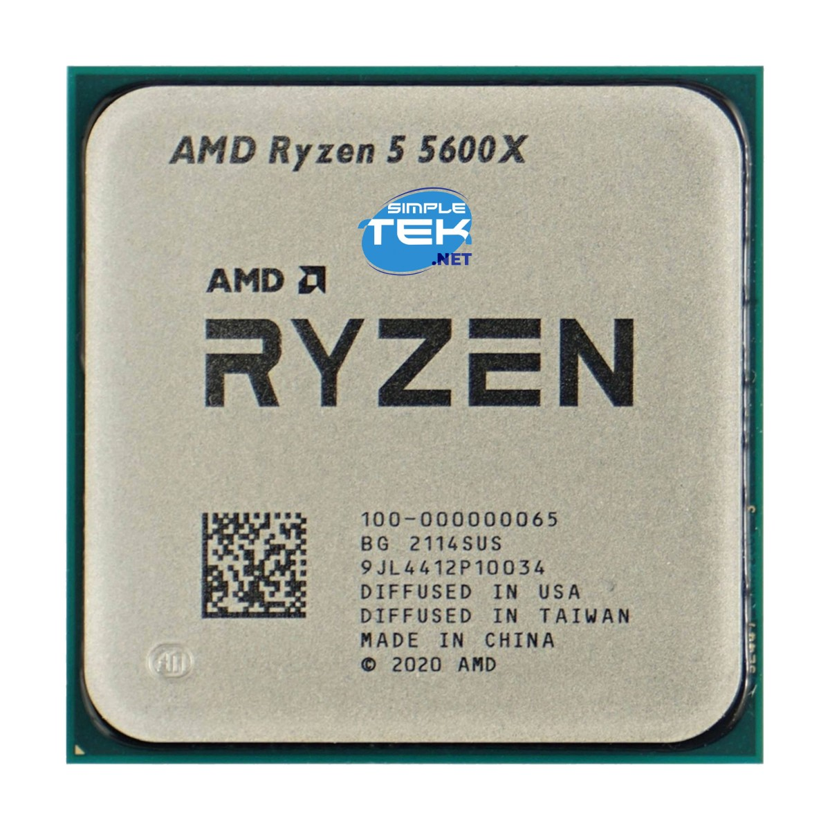 Procesor AMD Ryzen 5 5600X z logo Simple Tek Net, kodem QR i danymi produkcji.