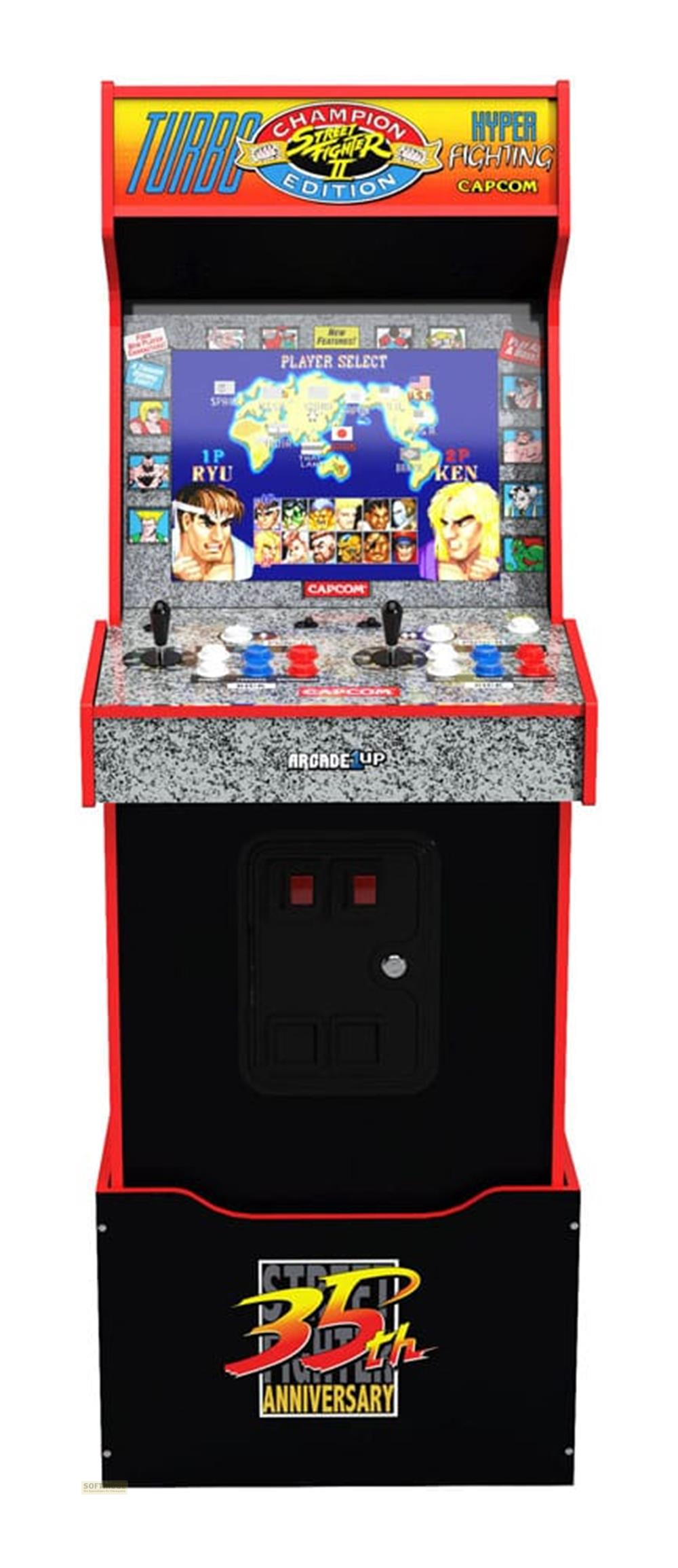 Cabina arcade Street Fighter II con Ryu e Ken sullo schermo.