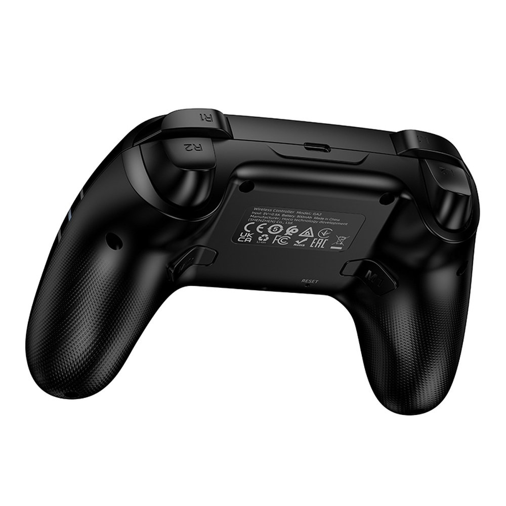 Mando de juegos negro con botones R1/R2, botón de reinicio y marcas CE/FC/EAC.