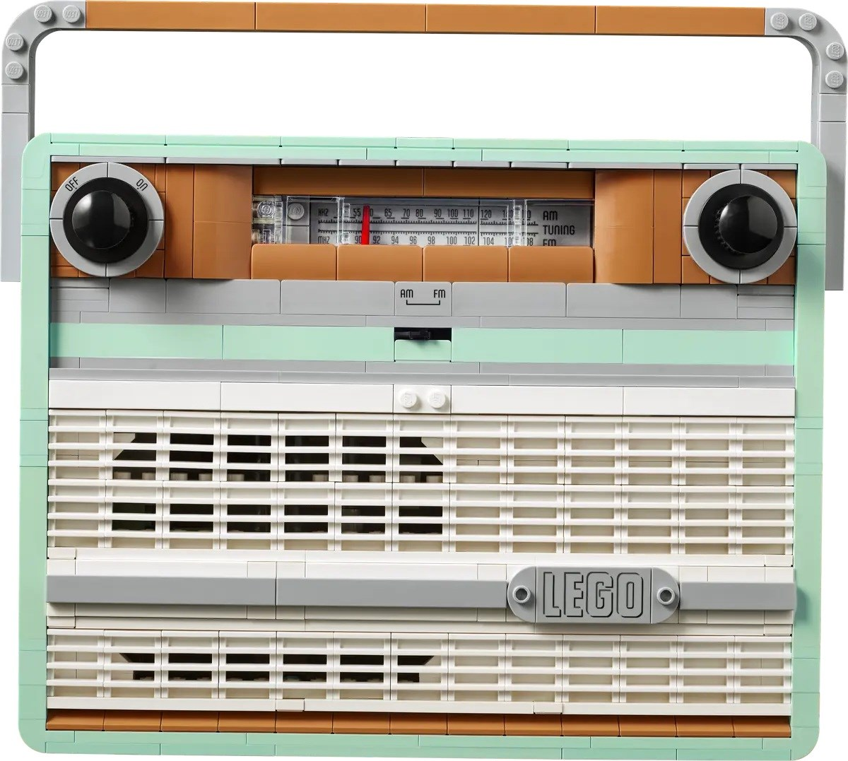 Radio Lego w stylu retro z brązowym uchwytem, pokrętłami, pokrętłem strojenia i kratką.