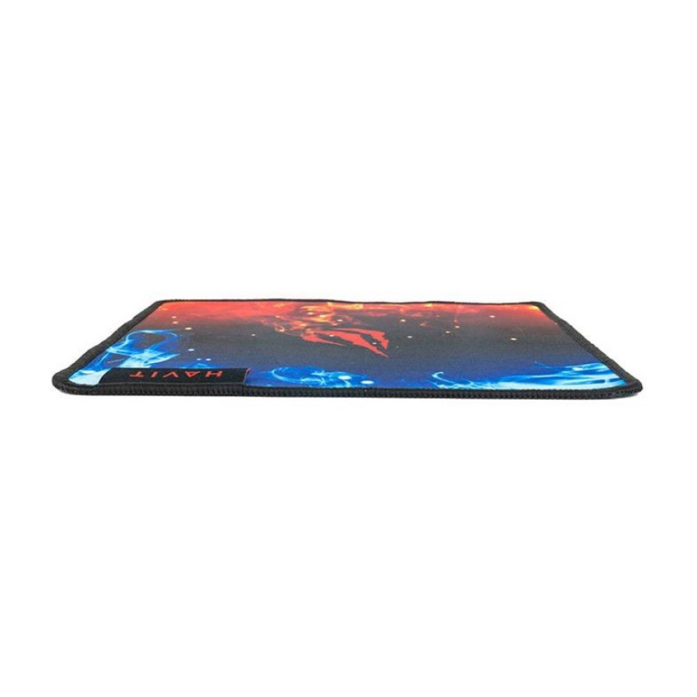 Podkładka pod mysz Havit z czerwonym i niebieskim wzorem płomieni.