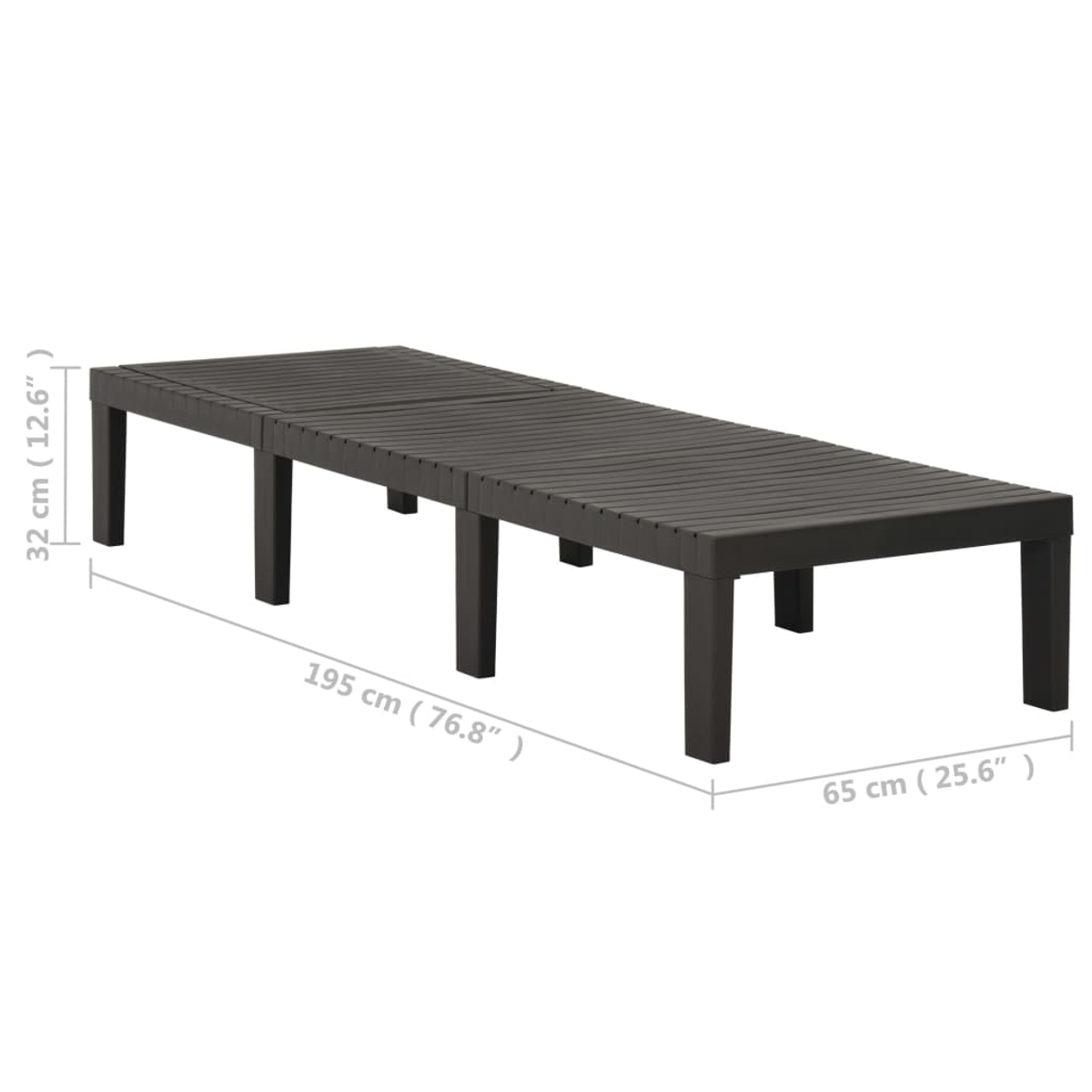 Dunkelgrauer Kunststoff-Liegestuhl, 195cm lang, 65cm breit, 32cm hoch. Lamellenoberfläche.