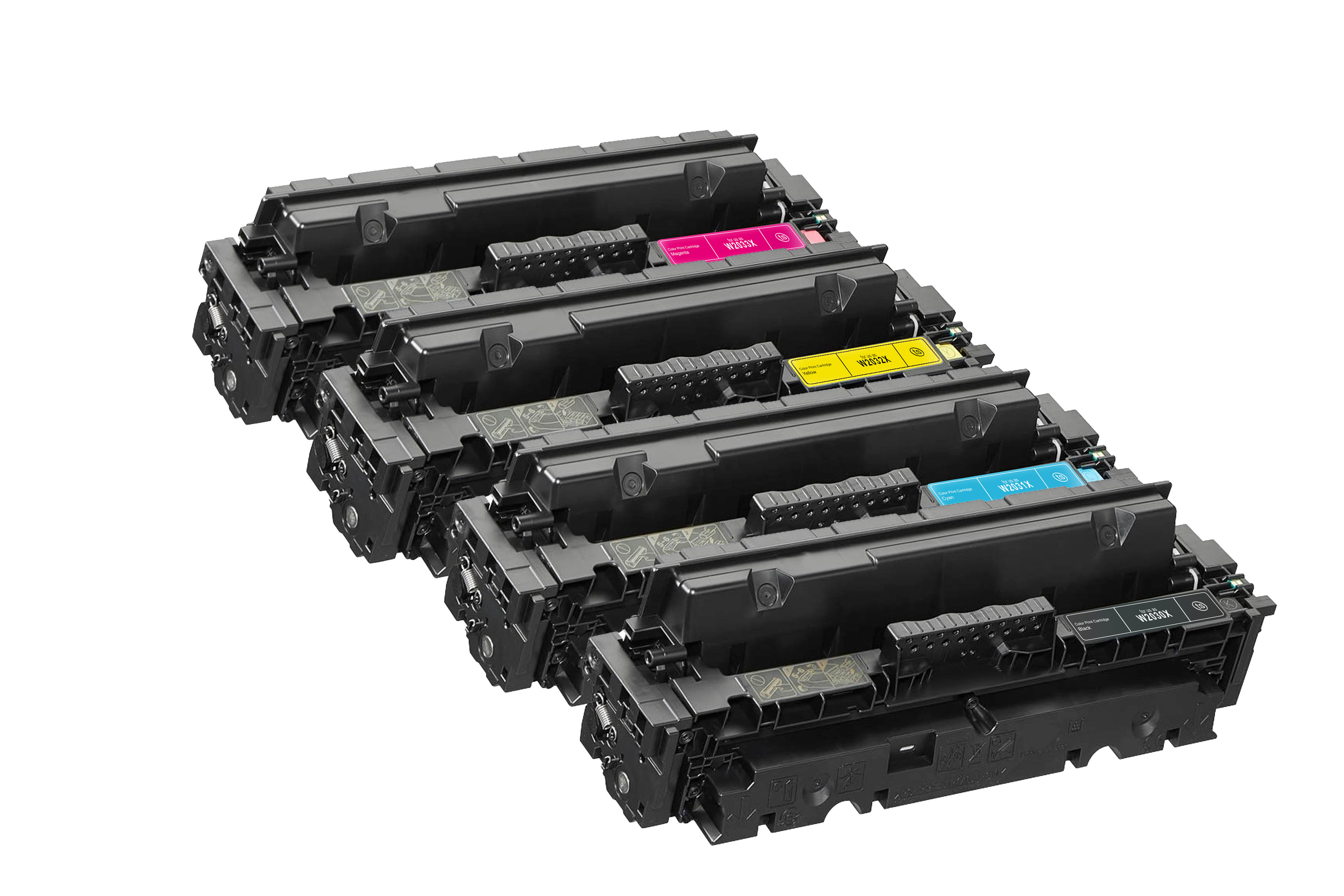 Fünf Tonerpatronen: Magenta, Gelb, Cyan, Schwarz. Auf weißem Hintergrund.