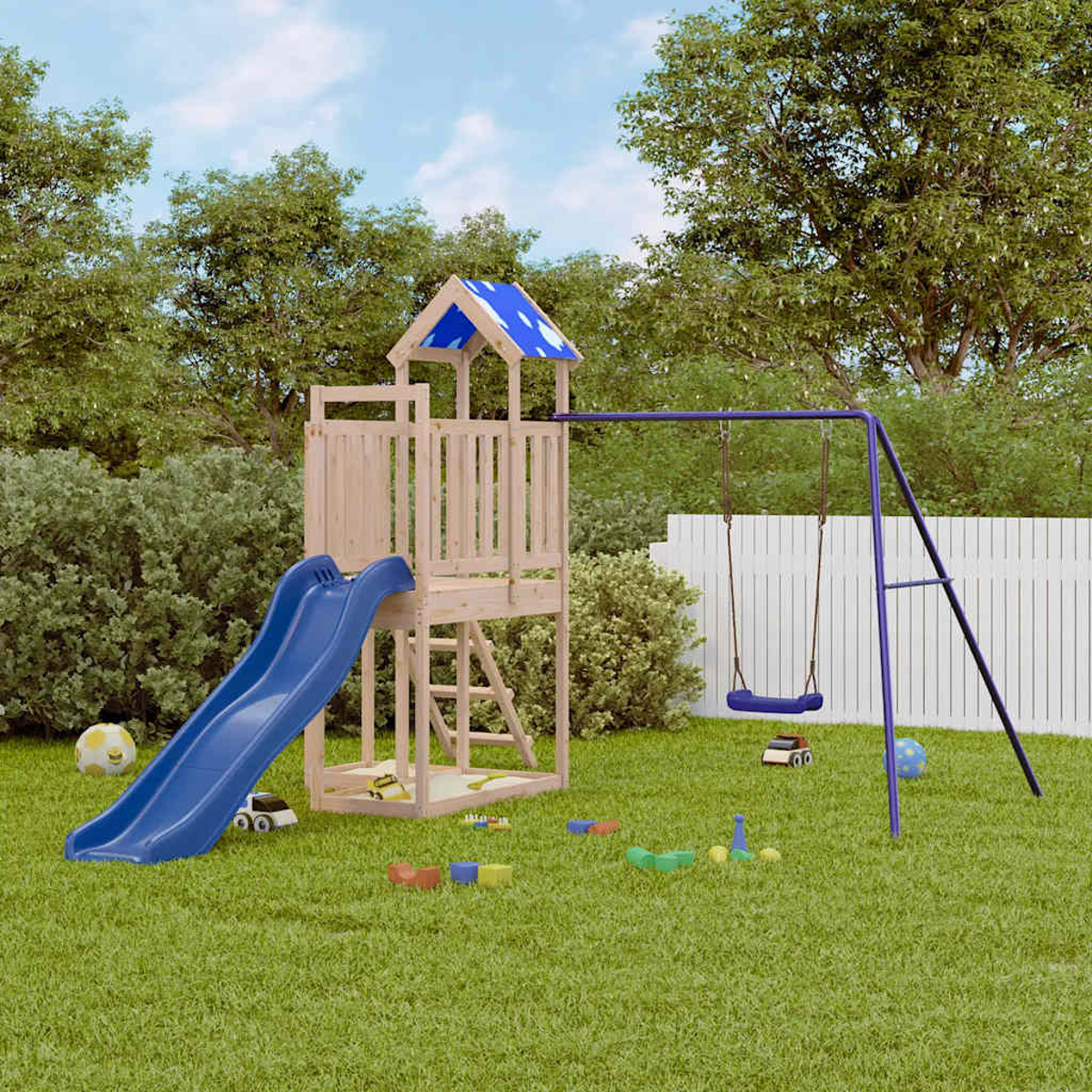 Ein Holzspielturm mit Rutsche und Schaukel im Garten.