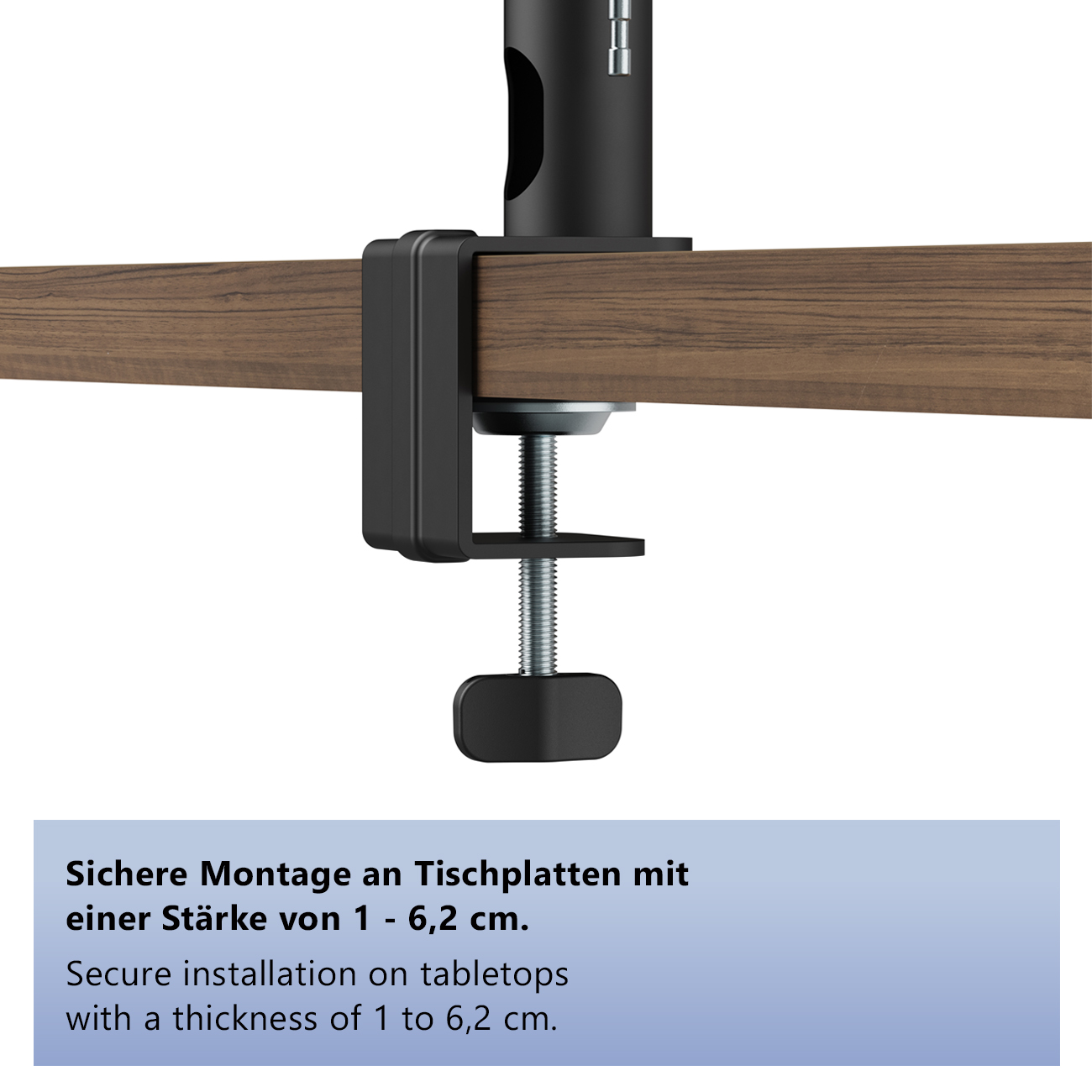Schwarze Tischklemme aus Metall, die an einer Holzplatte befestigt ist.