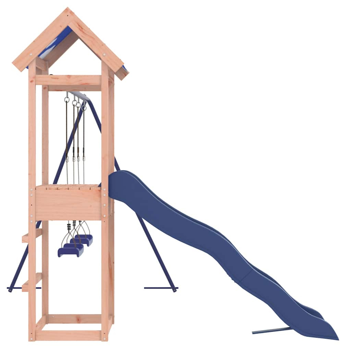 Ein Holzspielturm mit Rutsche, Schaukeln und Leiter.