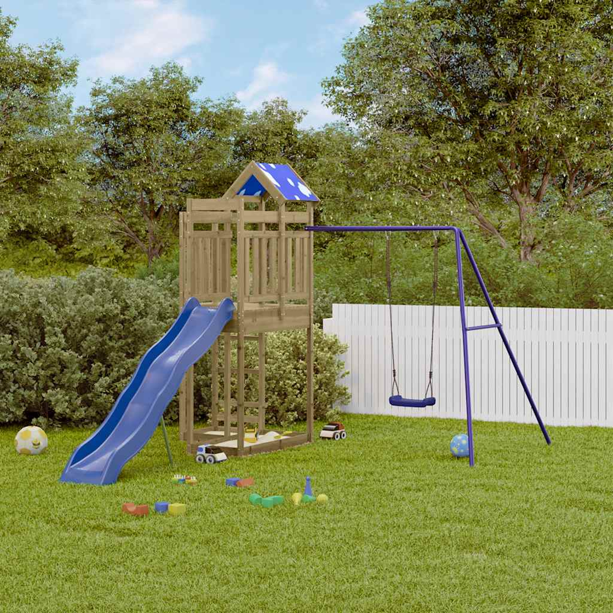 Holz-Spielturm mit blauer Rutsche und Schaukel im Garten.