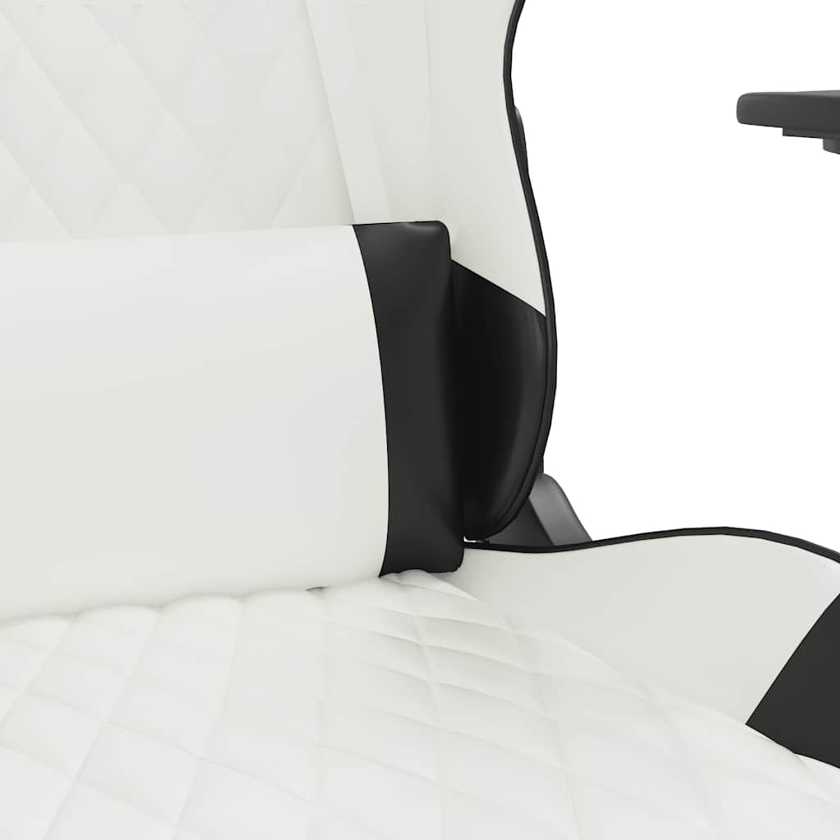 Ein weißer und schwarzer Gaming-Stuhl mit Steppnähten und Kissen.