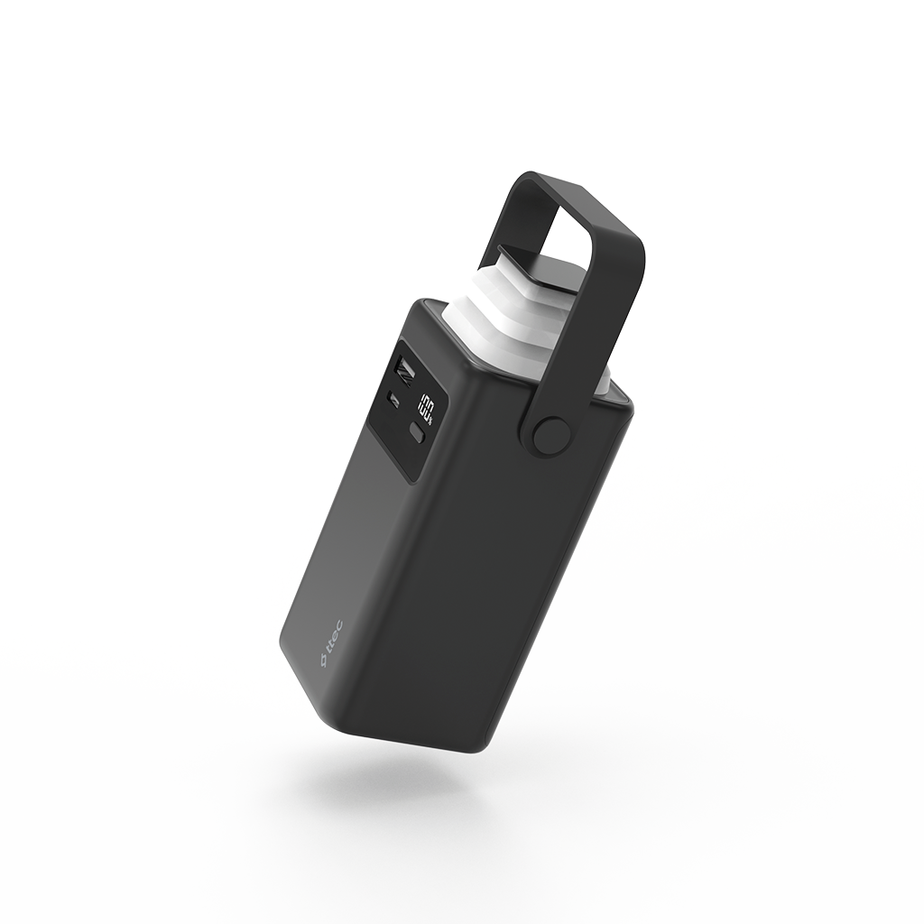 Kulplu ve %100 şarj göstergeli siyah powerbank.