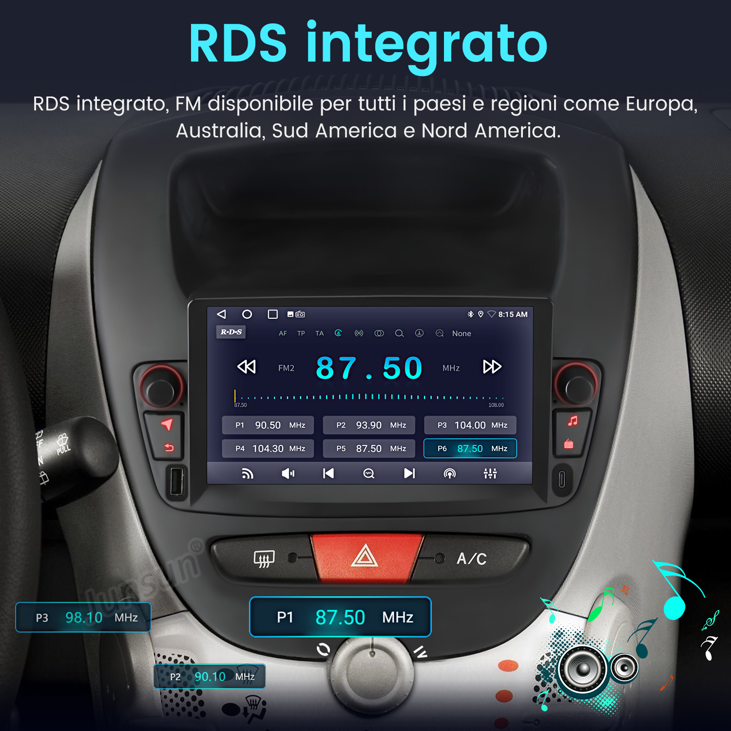 Cruscotto auto con schermo infotainment che mostra frequenze radio.