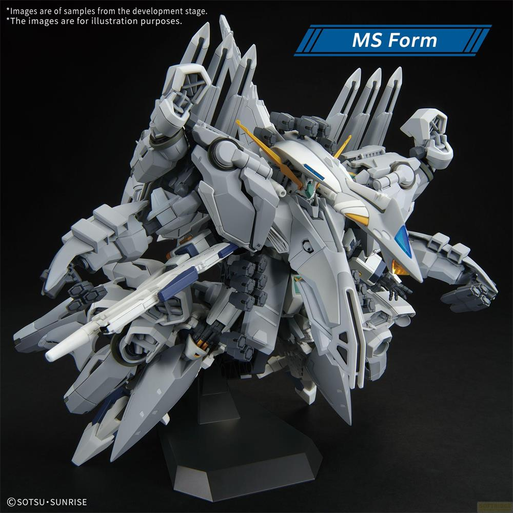 Ein detailliertes graues Modell eines Mecha mit gelben Akzenten steht auf einem Ständer.