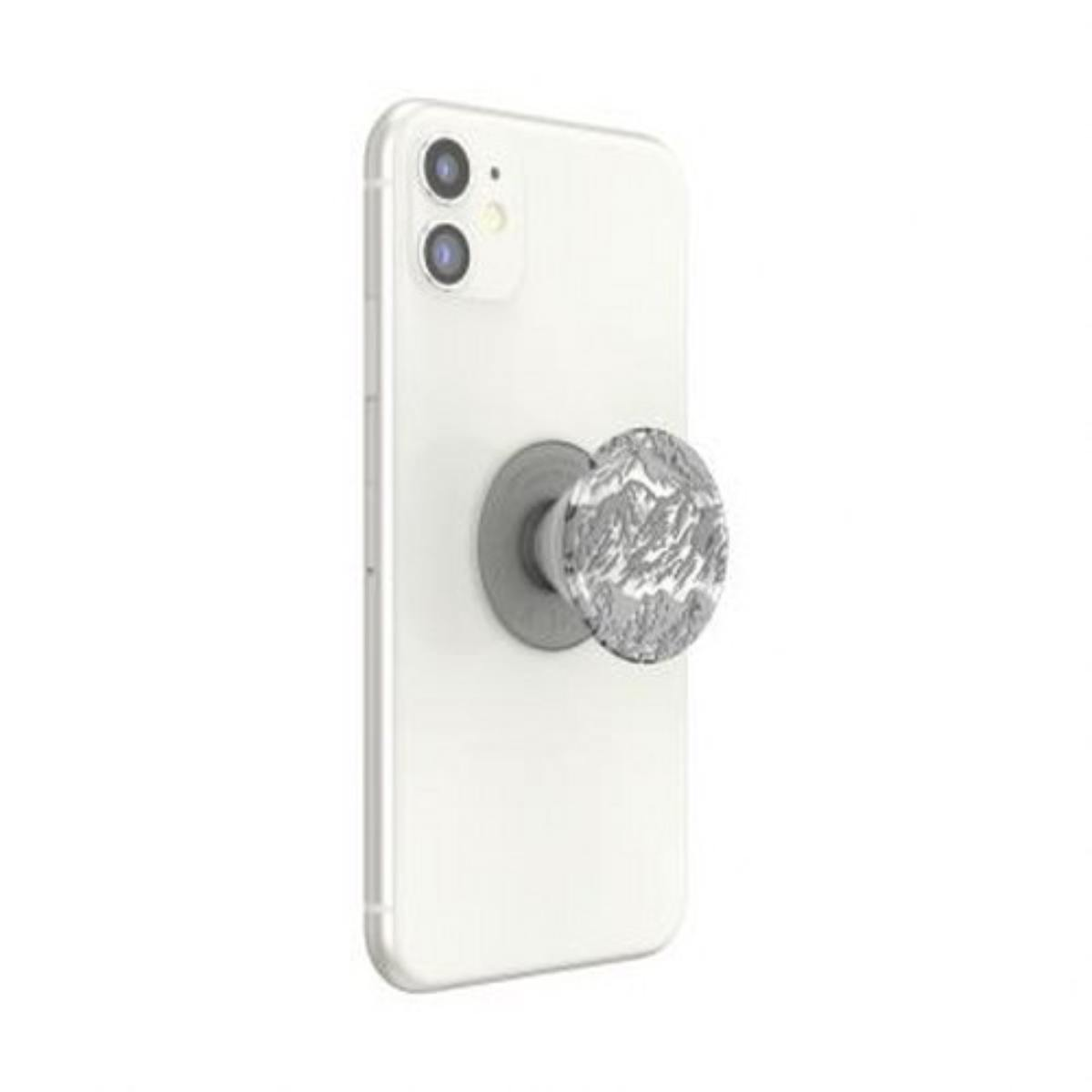 Uno smartphone bianco con PopSocket a tema montano grigio e bianco.