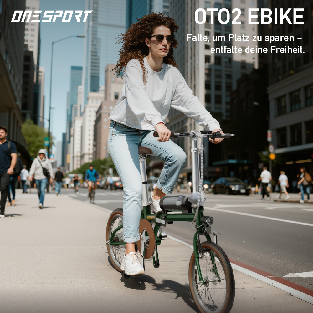 Eine Frau fährt ein faltbares E-Bike durch eine Stadtstraße.