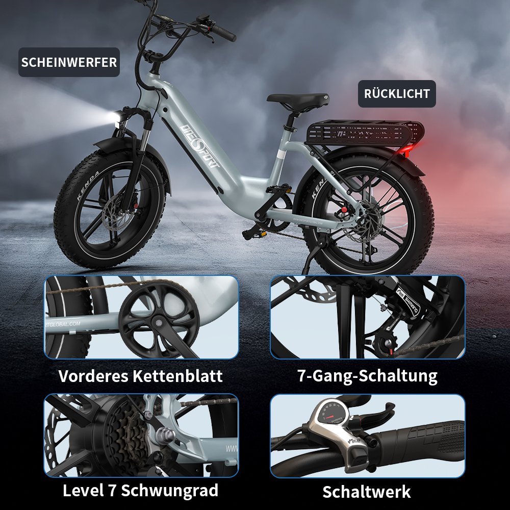 Una e-bike grigio chiaro con faro, fanale posteriore, catena e cambio.