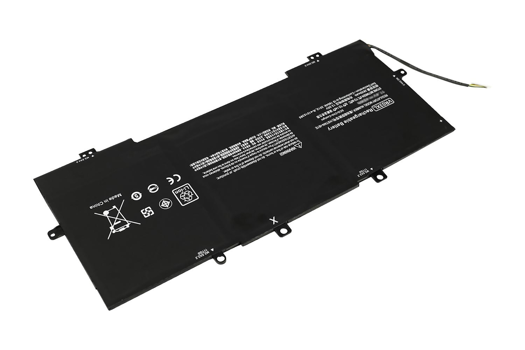 Batteria nera agli ioni di litio con etichette di avvertenza e marchio CE.