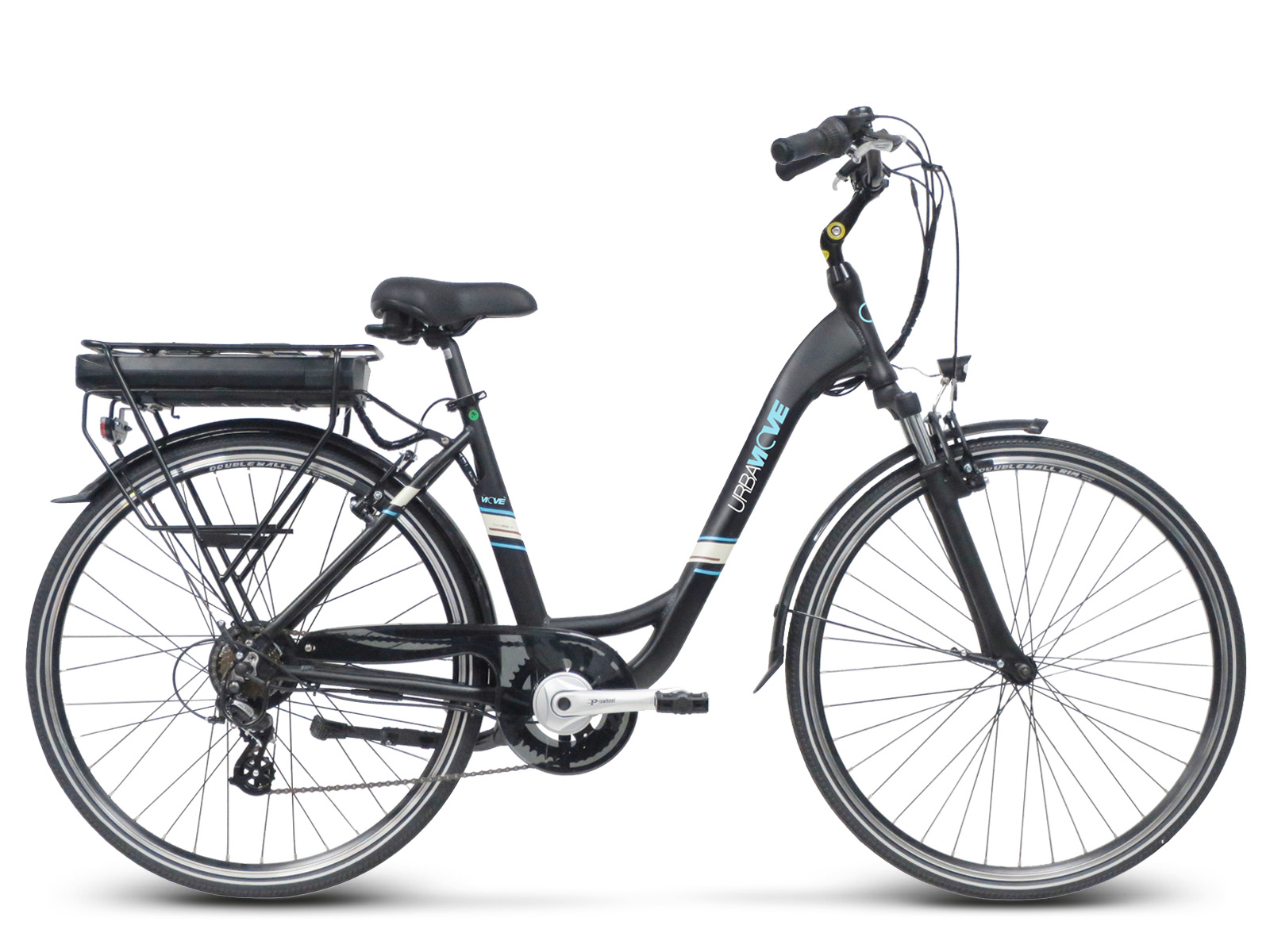 Een zwarte damesfiets met bagagedrager, accu, spatborden en verlichting.