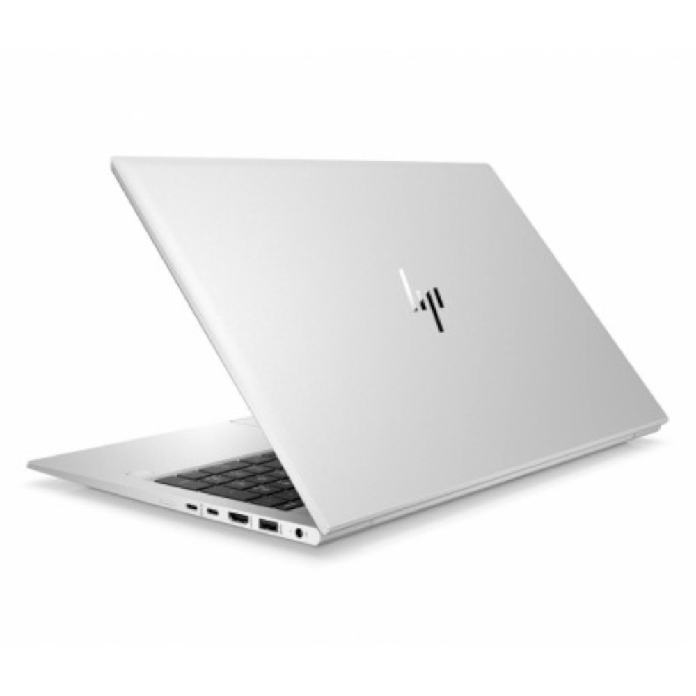 Een zilveren HP laptop met open klep, toetsenbord zichtbaar.