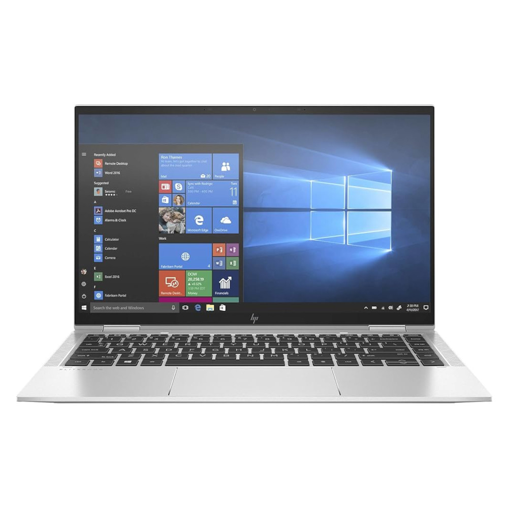 Een zilveren laptop met een verlicht scherm dat het Windows Startmenu toont.