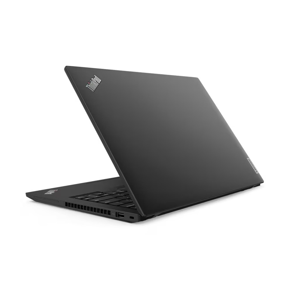 Un ordinateur portable noir Lenovo ThinkPad est ouvert, montrant le clavier et l'écran en angle sur fond blanc.