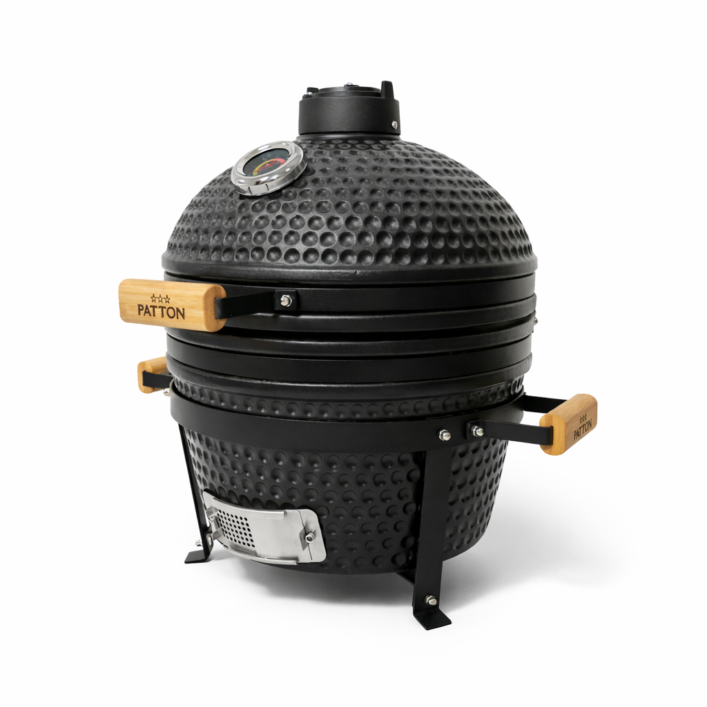 Schwarzer Keramikgrill mit Holzgriffen und Thermometer.