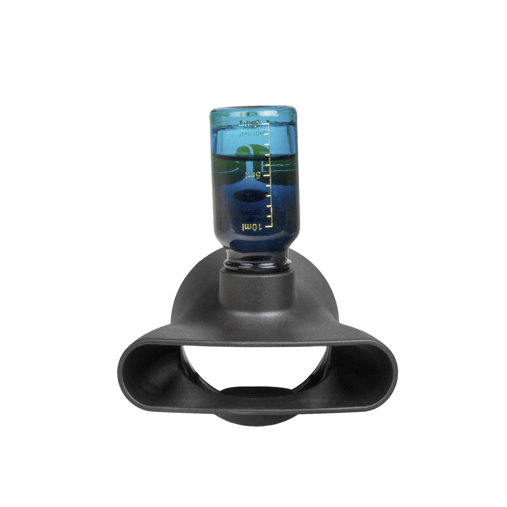 Een blauw maatglas bovenop een zwarte houder met brede opening.
