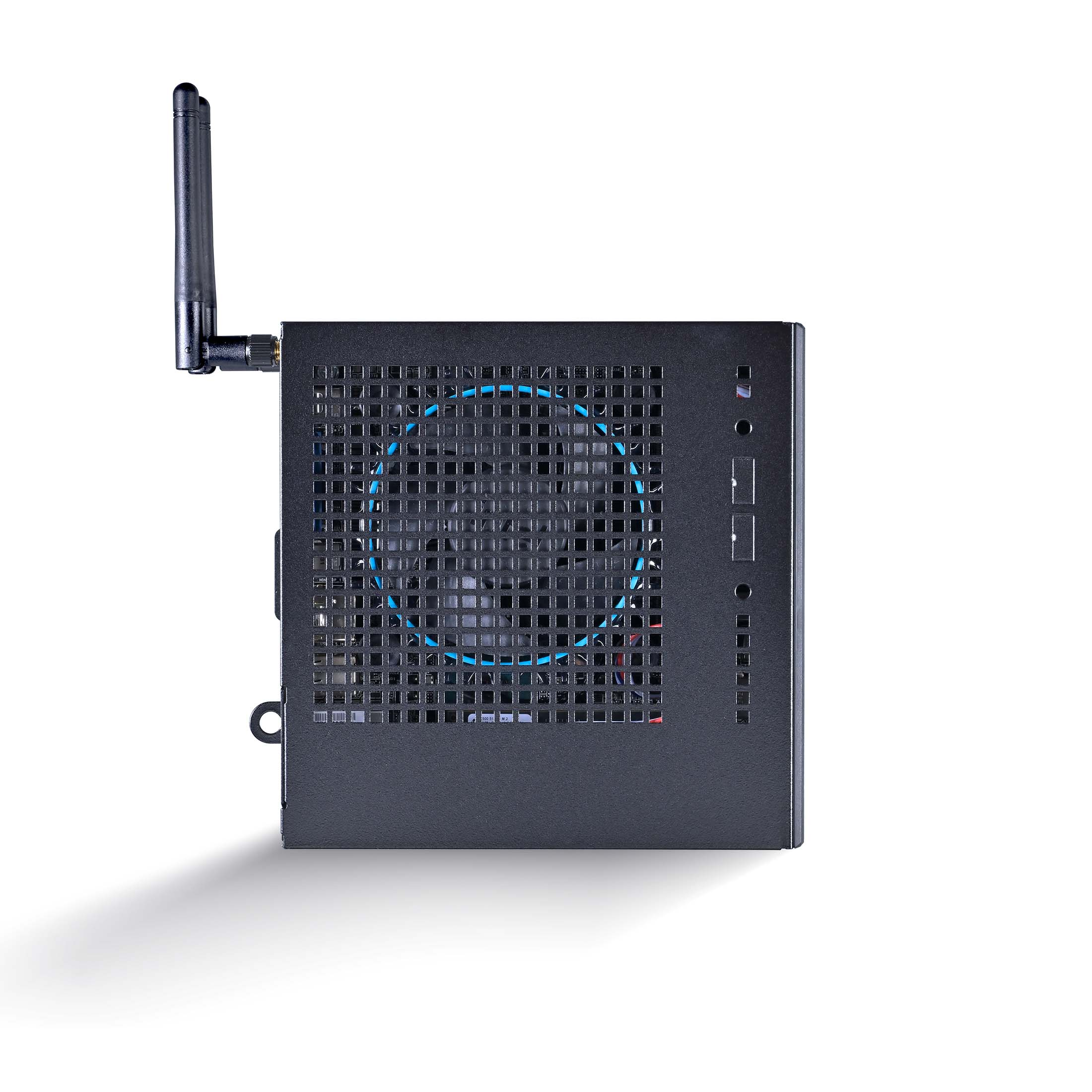 Ein schwarzer Mini-PC mit Antenne und belüftetem Gehäuse.