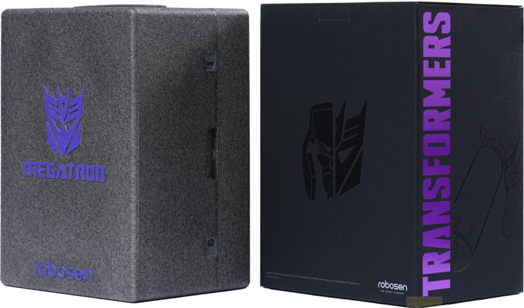 Caja gris con logo de Megatron, al lado caja negra con texto Transformers.