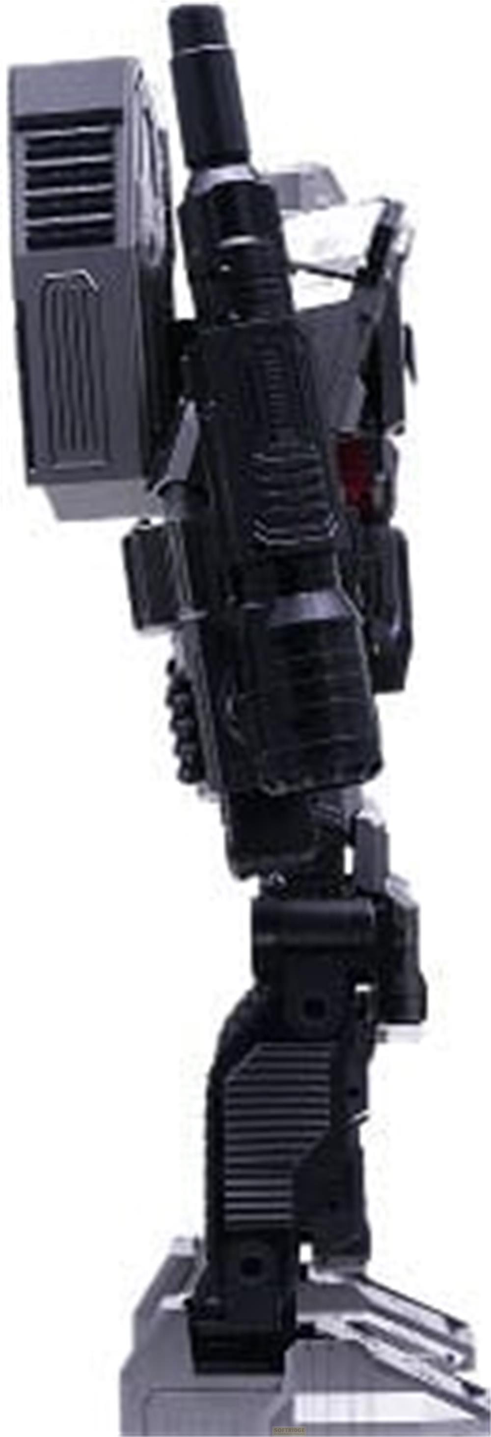 Un robot negro con un arma, visto de lado.