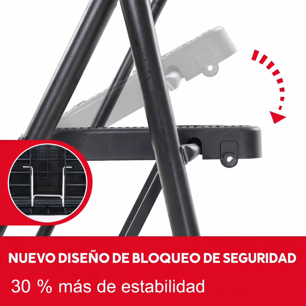 Una silla plegable con un nuevo diseño de bloqueo de seguridad. Vista de cerca.