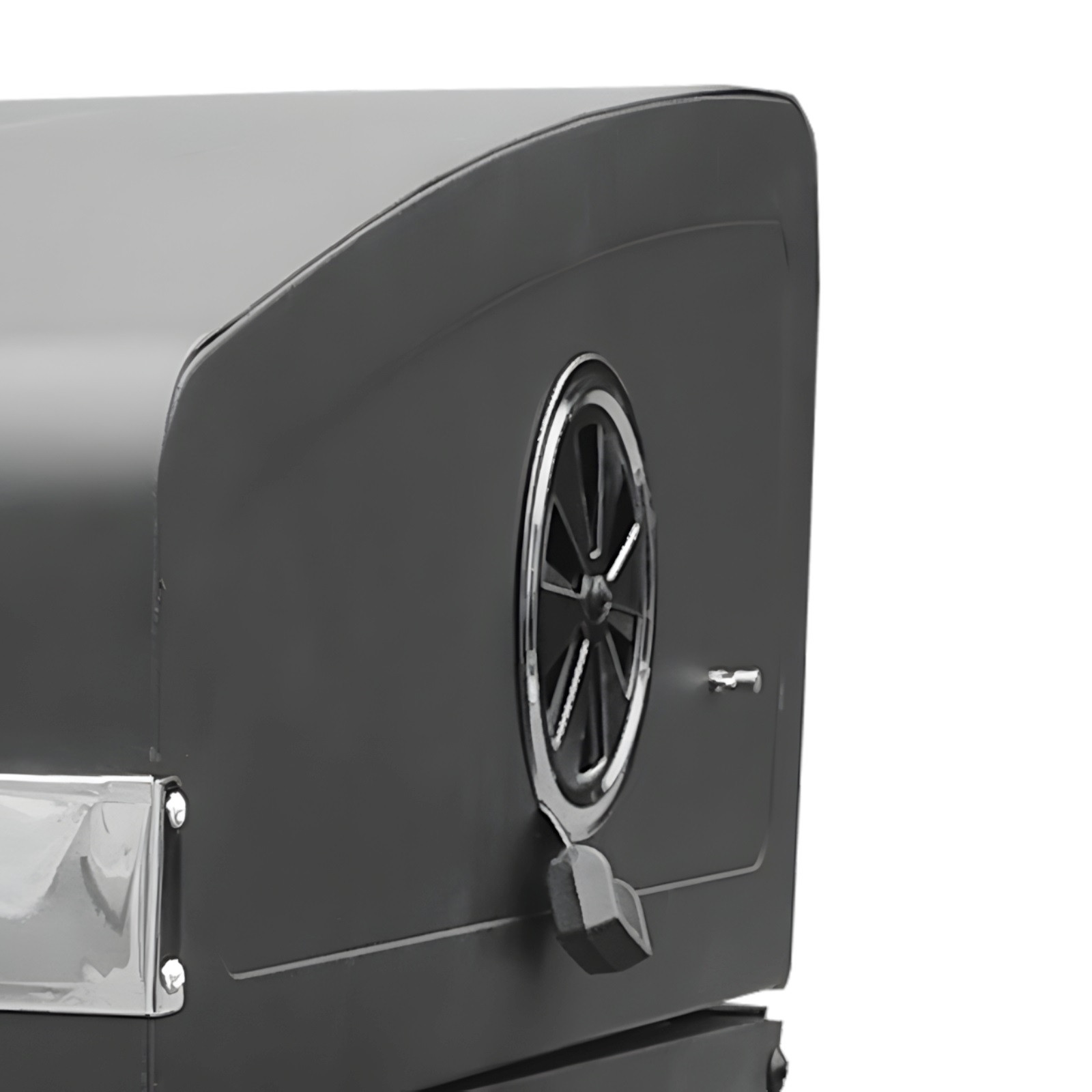 Szary piekarnik z kratką wentylacyjną, chromowanymi detalami i uchwytem.