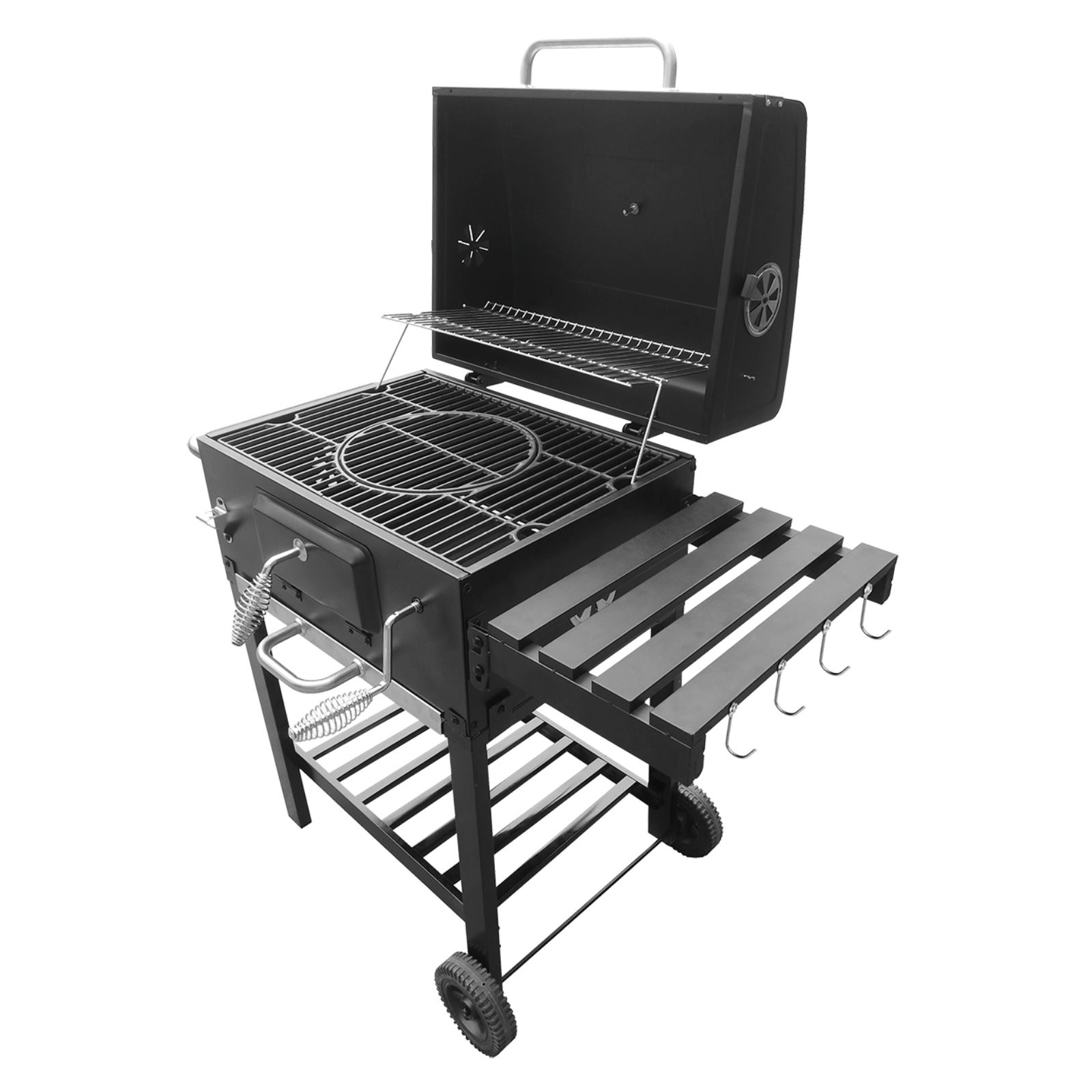 Czarny grill węglowy z otwartą pokrywą i dwoma rusztami.