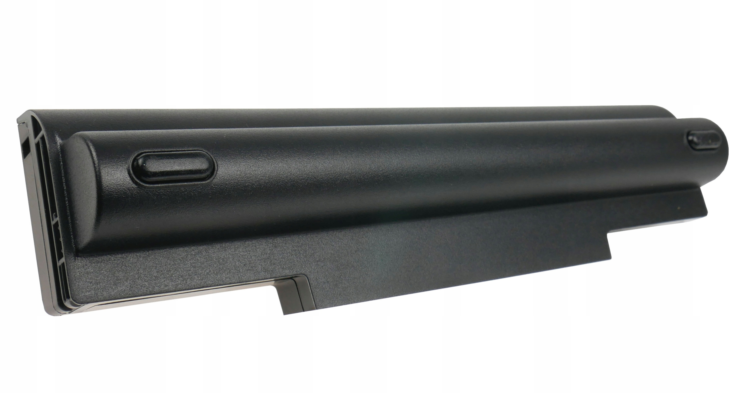 Czarna bateria do laptopa z owalnym przyciskiem i otworami wentylacyjnymi.