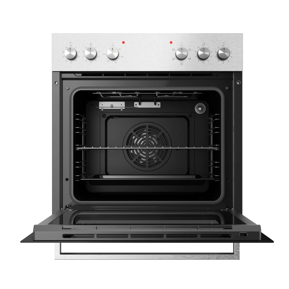 Ein offener Edelstahl-Backofen mit silbernen Knöpfen und einem Lüfter im Inneren.