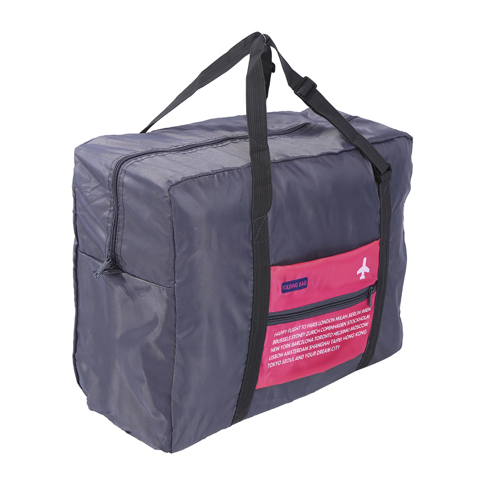 Dunkelgraue Reisetasche mit pinkem Fach und Flugzeugsymbol. Enthält Städtenamen.