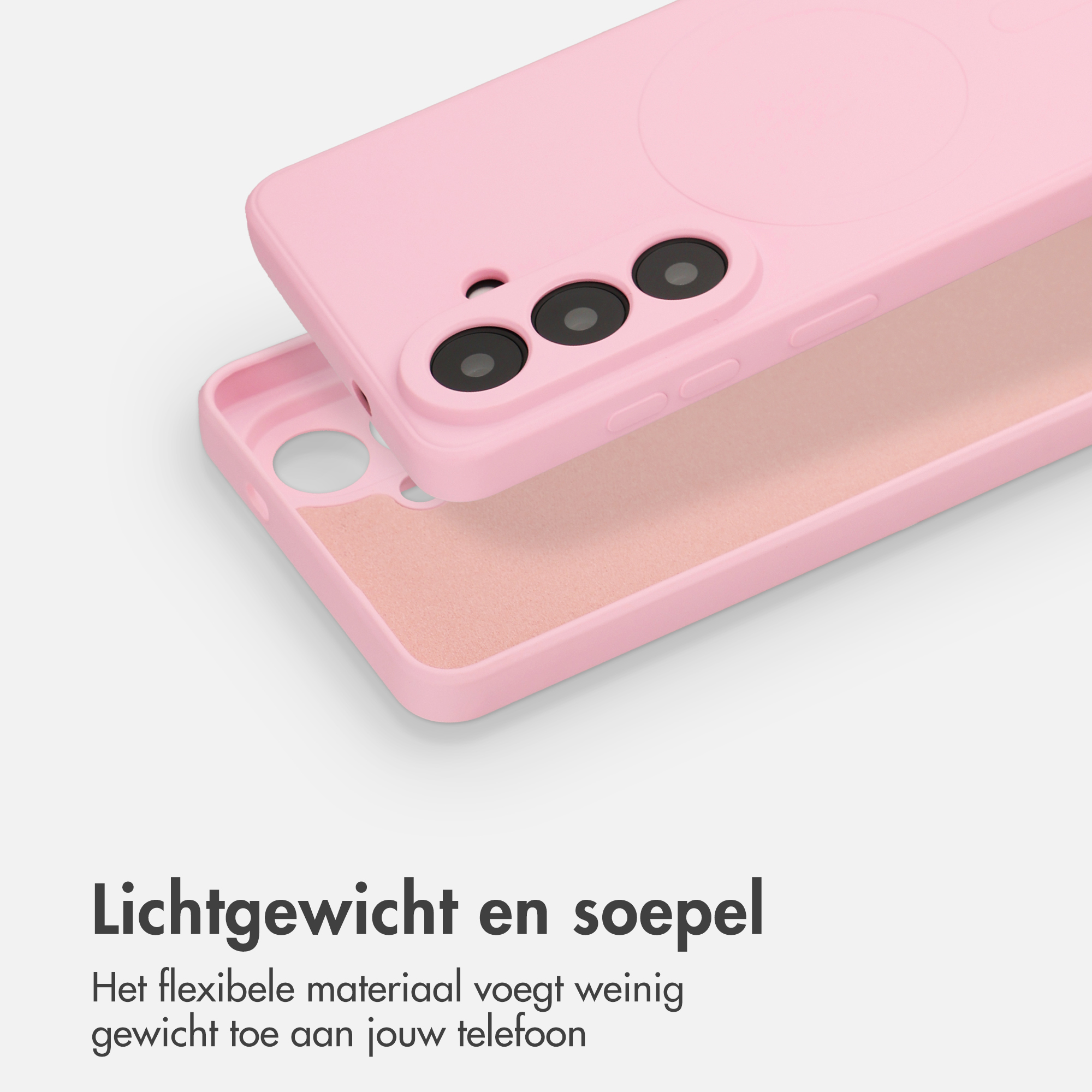 Een roze telefoonhoes met camera-uitsparing en zachte voering.