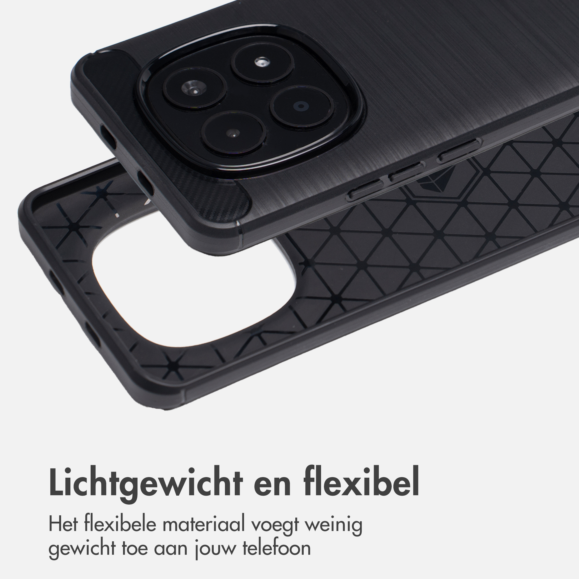 Zwarte telefoonhoes met geborstelde metalen afwerking en camera-uitsparing.