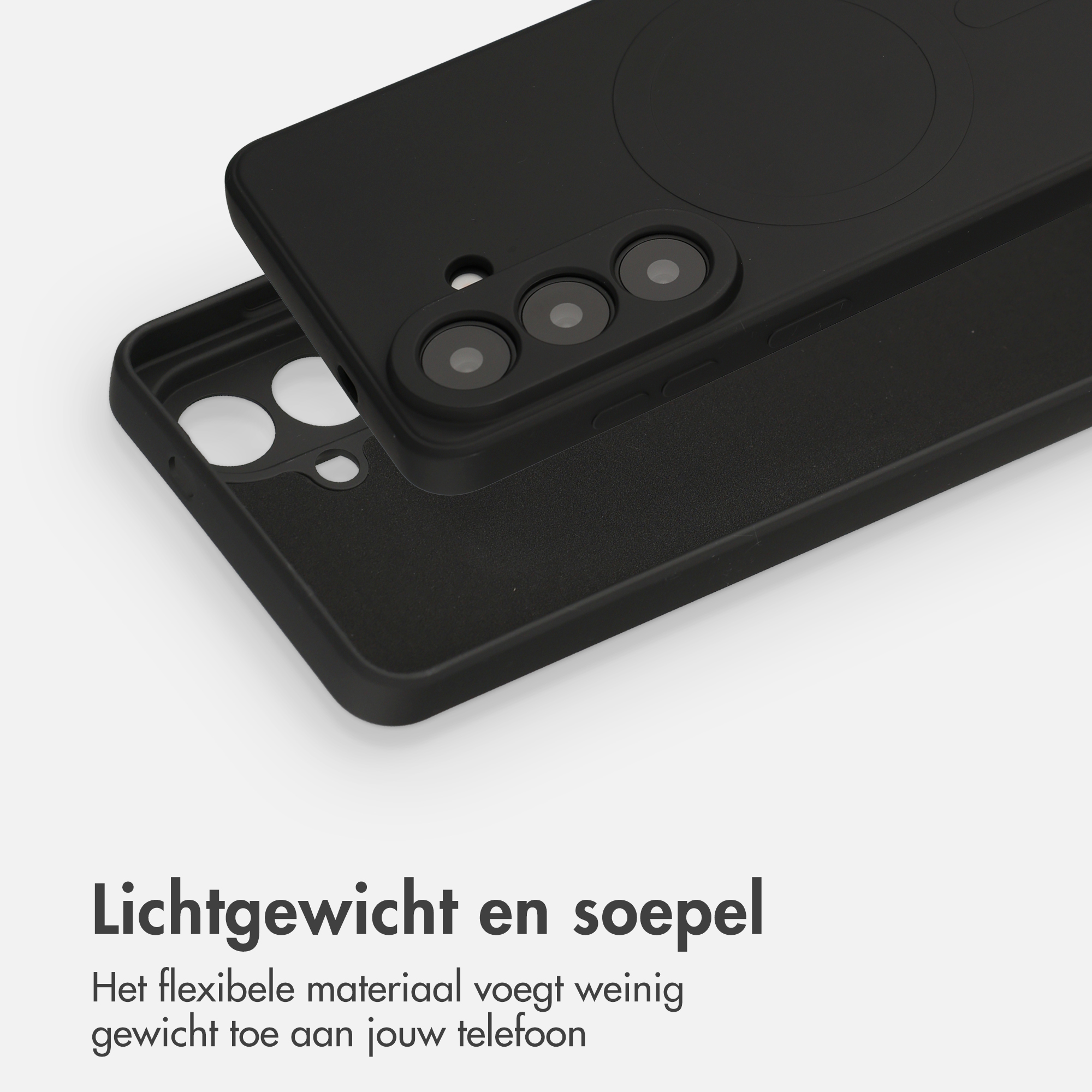 Zwarte telefoonhoes met cameralenzen en een cirkelvormig detail.