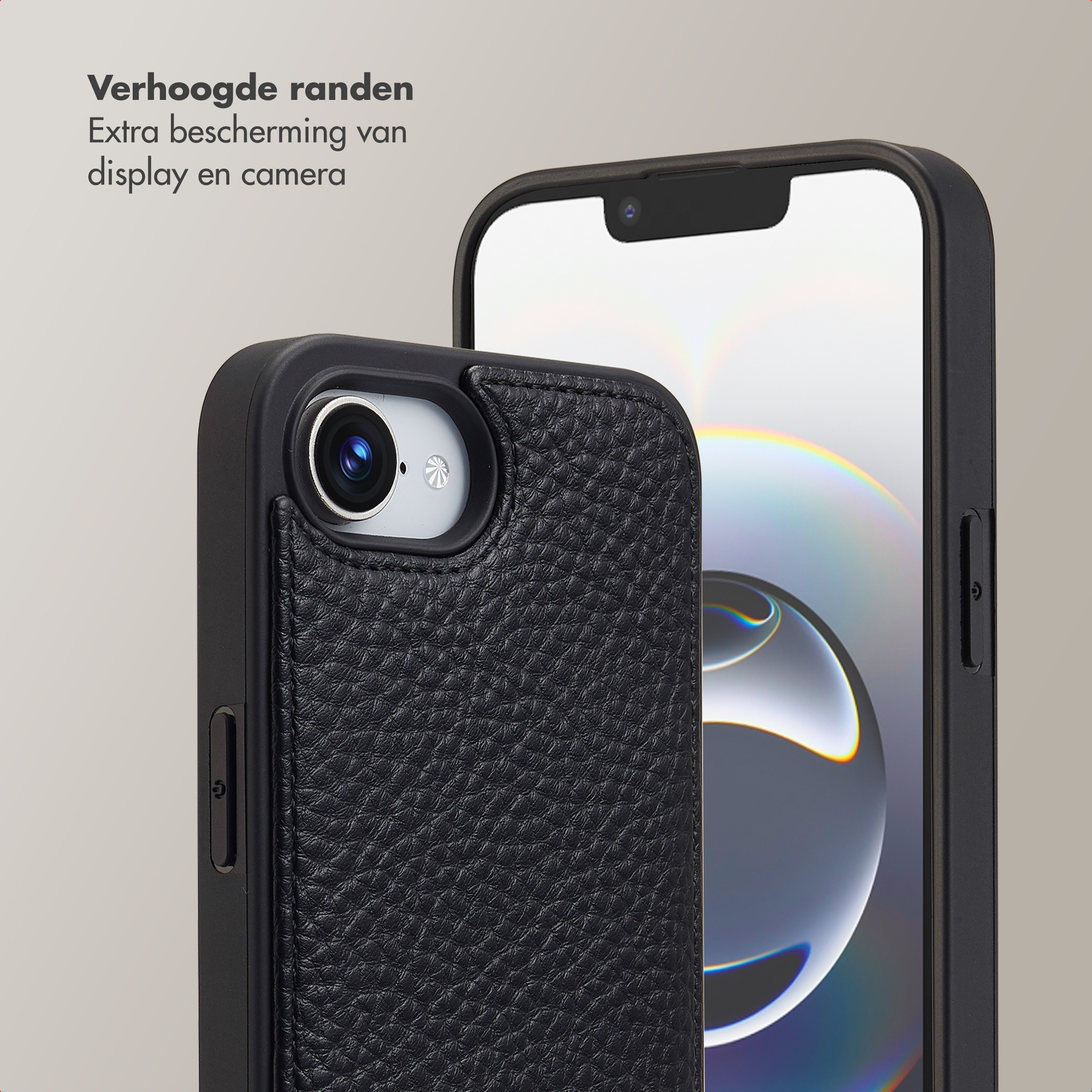 Zwarte telefoonhoes met leertextuur, toont camera en display.