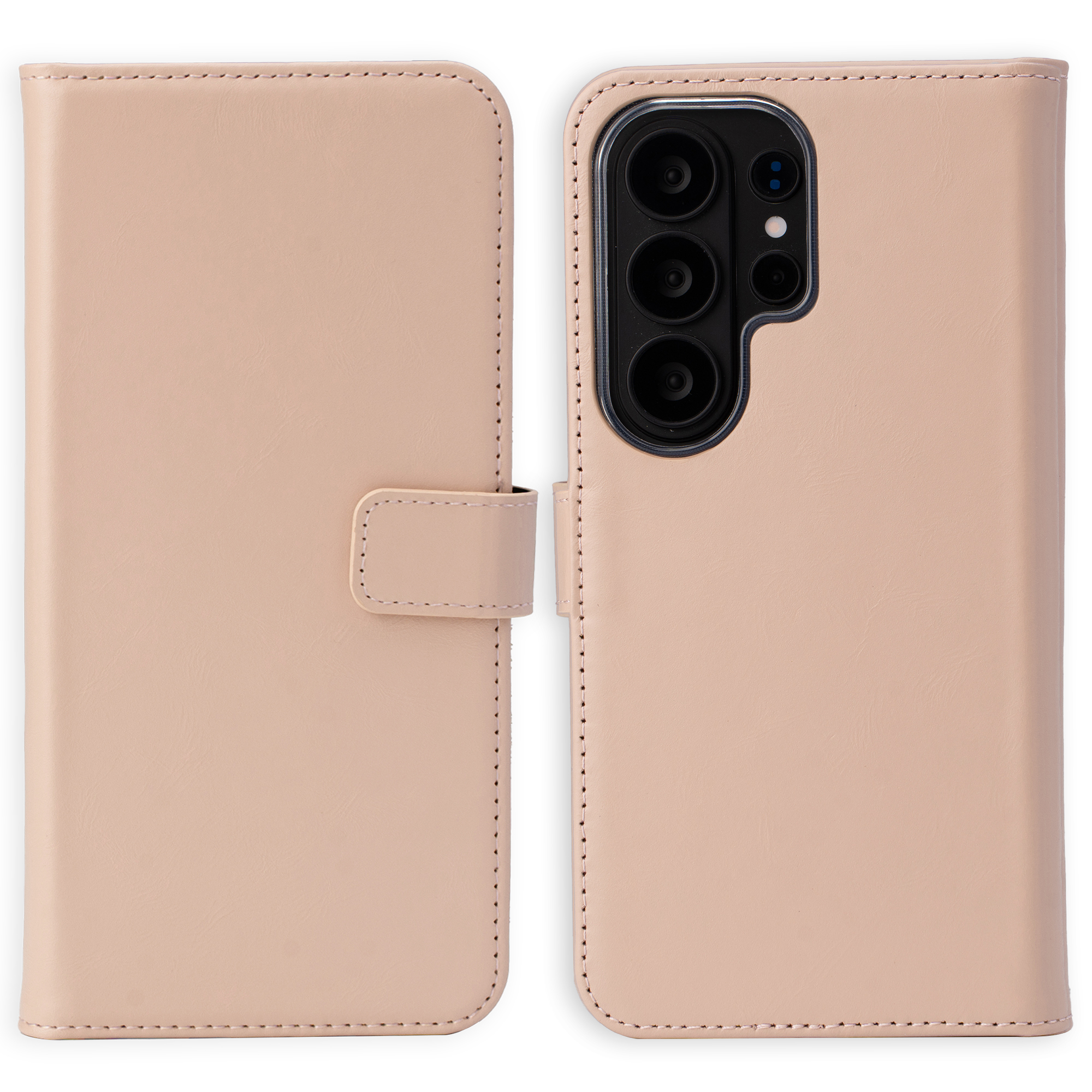 Een lichtroze telefoonhoesje met een klepdeksel en camera-opening.